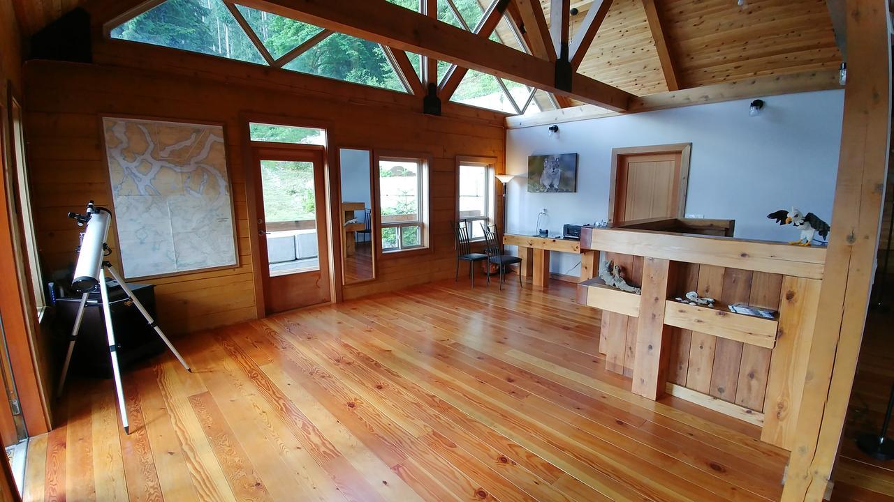 Homfray Lodge Desolation Sound Luaran gambar